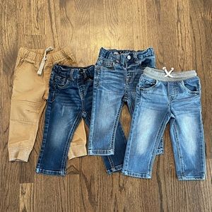 Set of 4 boys size 18 month pants